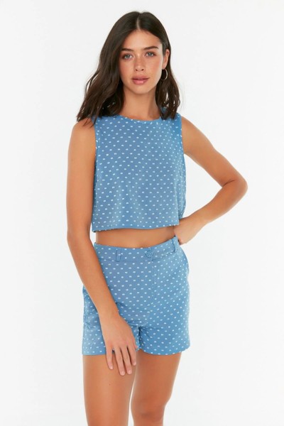 Spotted Sleeveless Blouse