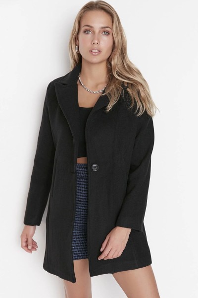 Buttoned Wool Cachet Coat